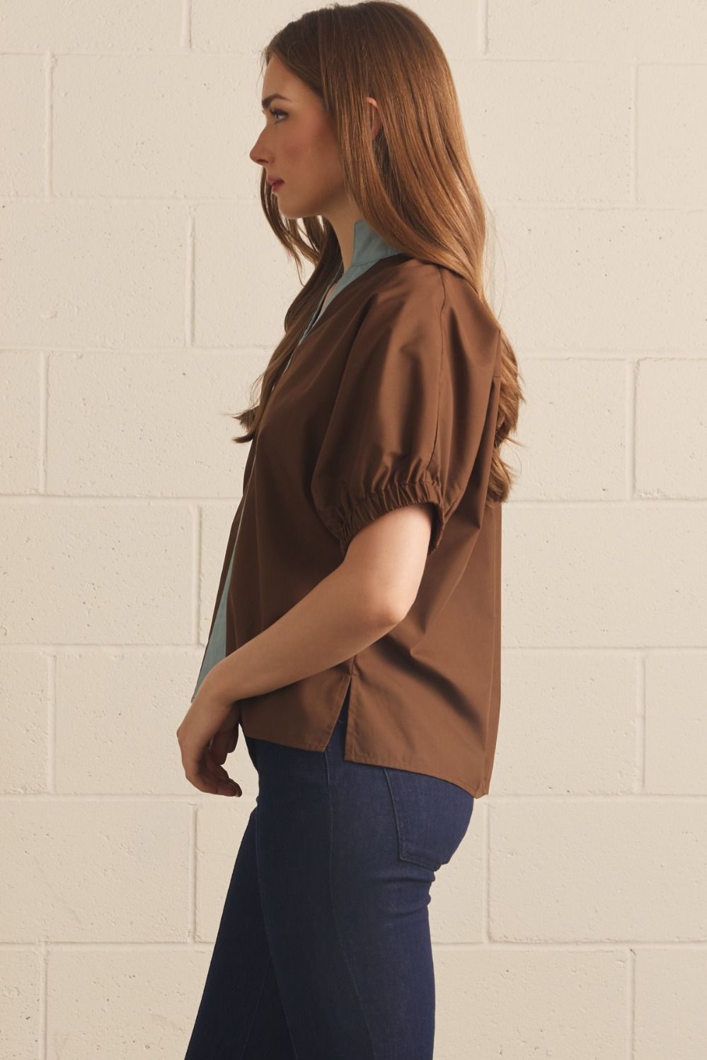 Solid Puff Sleeve Contrast Trim Top | Brown