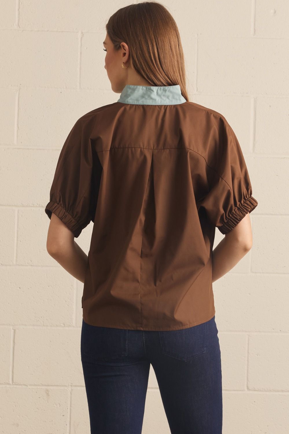 Solid Puff Sleeve Contrast Trim Top | Brown