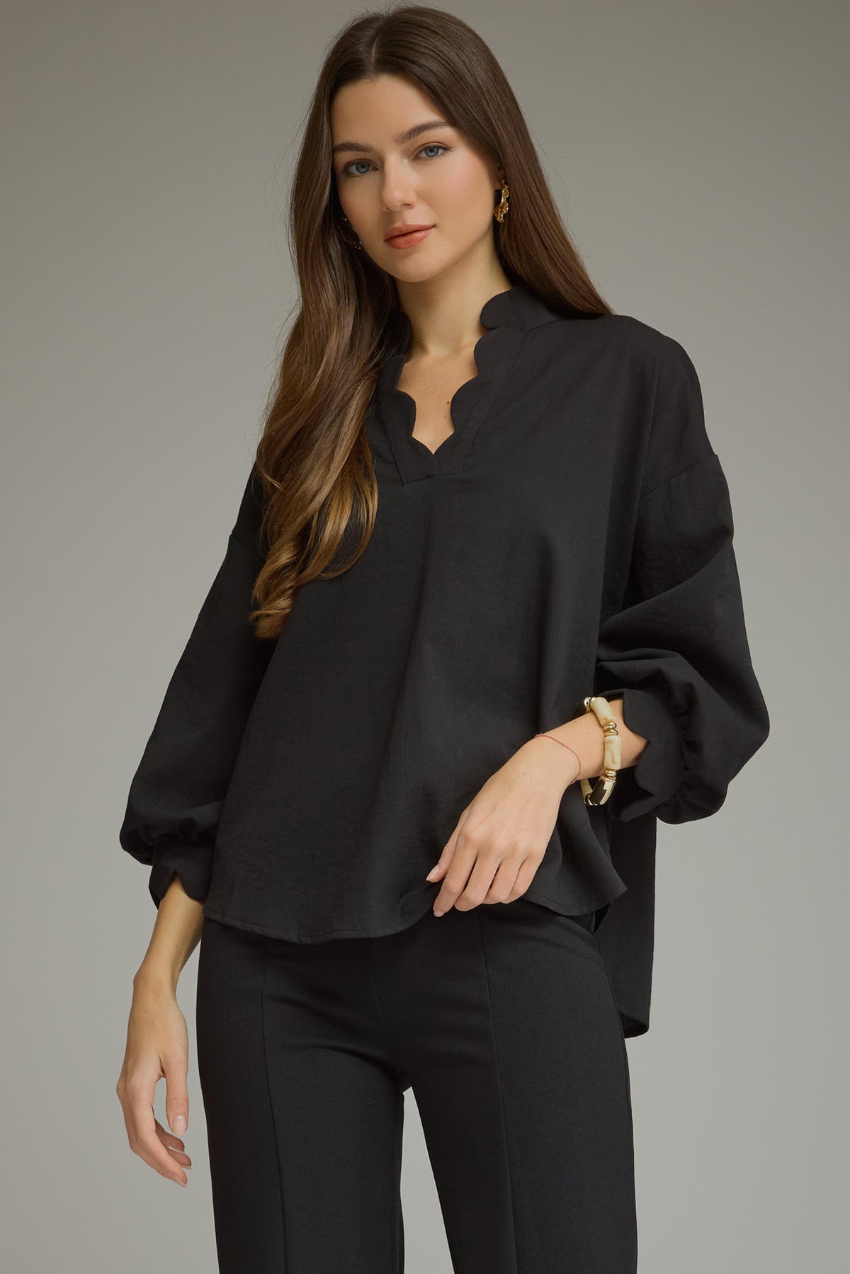Scalloped 3/4 Sleeve Top | Black
