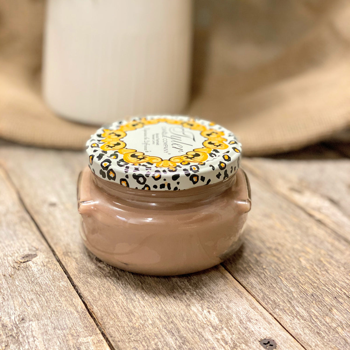 CELEBRITY Candle 11 oz. 2-Wick