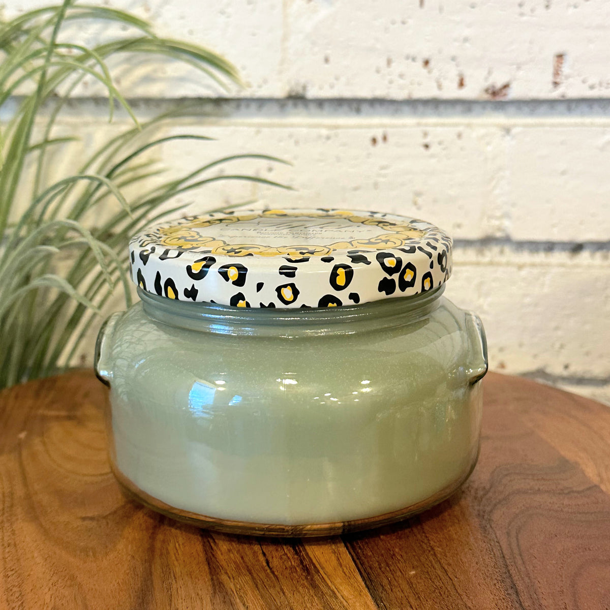 HIPPIE CHICK Candle 22 oz. 2-Wick