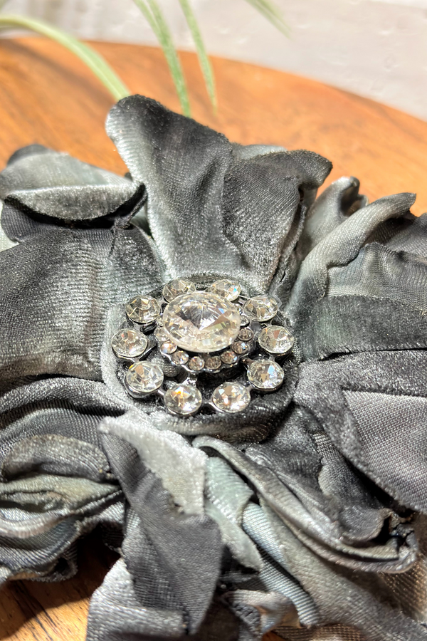 Vintage Velvet Flower Hat Pin | Black
