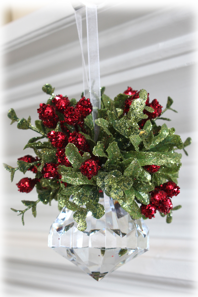 Mistletoe Jewel Ornament | Kissing Crystals